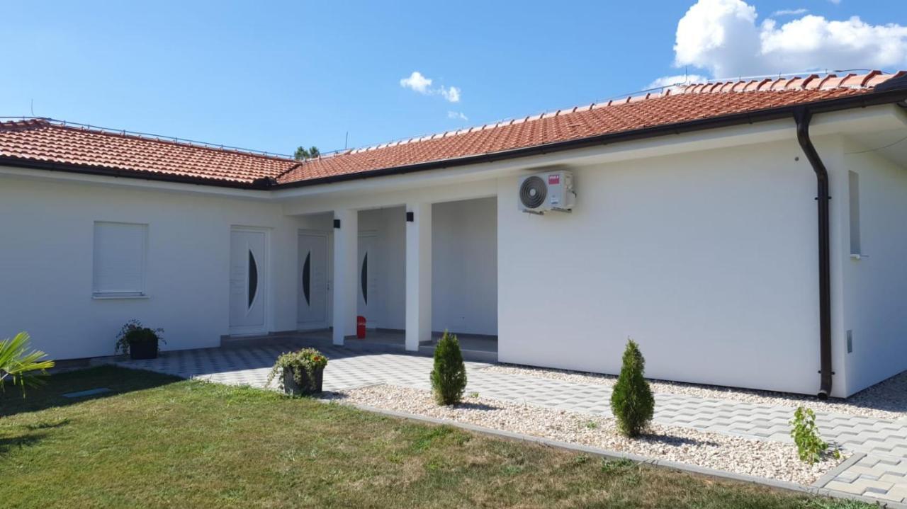 ליובוסקי Apartment Kravica מראה חיצוני תמונה